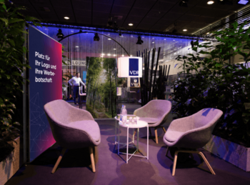 Beispiel Sofa mit Rückwand HoBT | VDR-Sponsoring