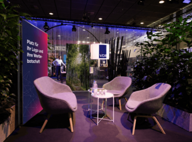 Beispiel Sofa mit Rückwand HoBT | VDR-Sponsoring