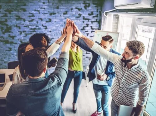 Zusammenarbeit | Team | Verband Deutsches Reisemanagement e.V. (VDR) Zusammenarbeit | Team | Verband Deutsches Reisemanagement e.V. (VDR)