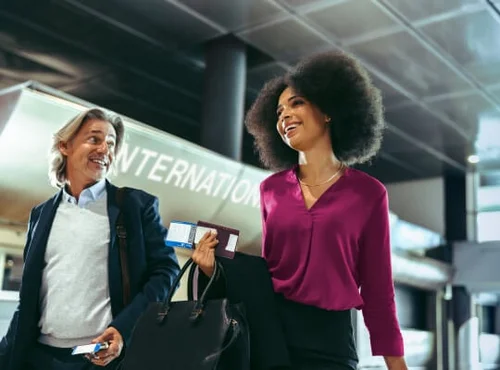 Geschäftsreisende am Flughafen | Verband Deutsches Reisemanagement e.V. (VDR)