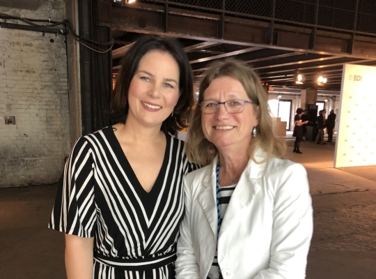 Inge Pirner trifft Annalena Baerbock beim TDI | VDR