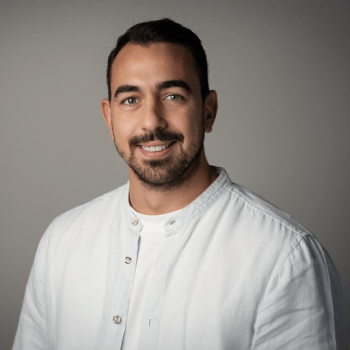 Portraitfoto von Cristian Micciche beim VDR