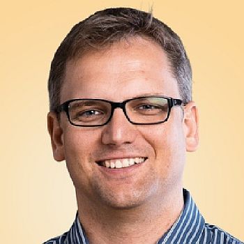 Portraitfoto von Christian Simon beim VDR